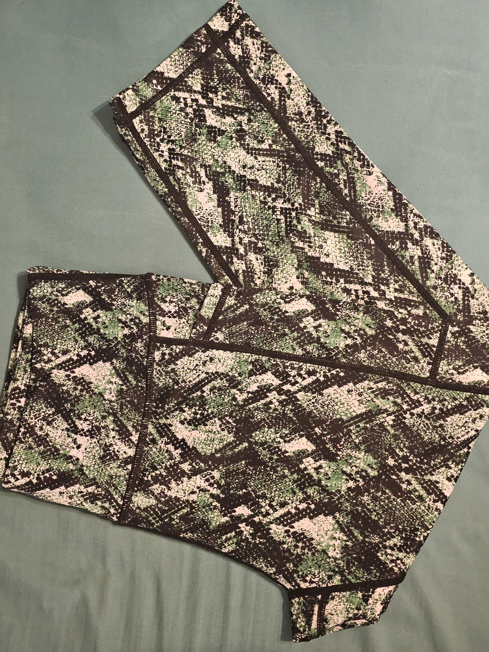 Constantly Varied Gear (CVG) Venom Capris - Medium